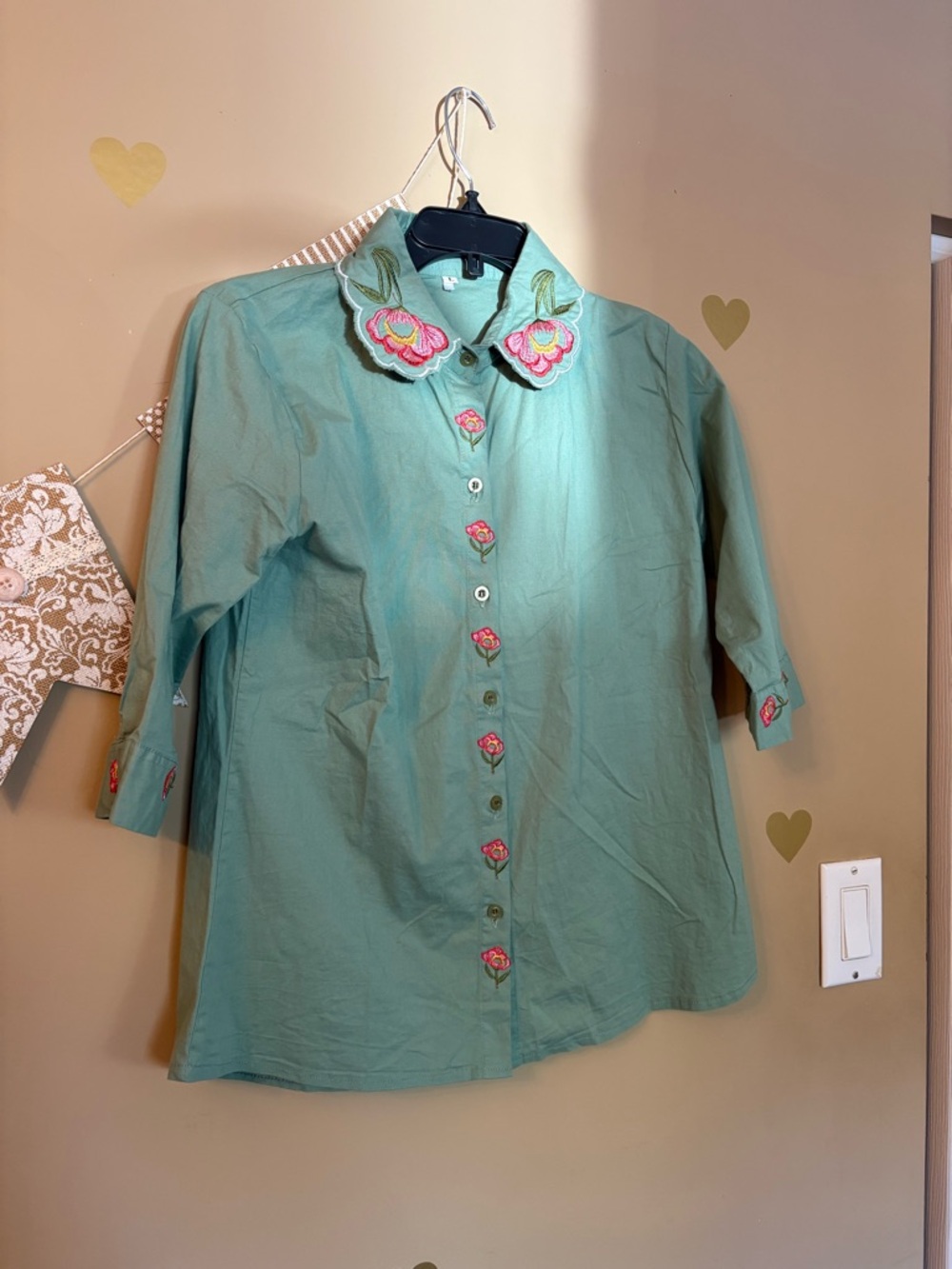Sage Green Floral Embroidered Blouse Vintage Style - Picture 2 of 7